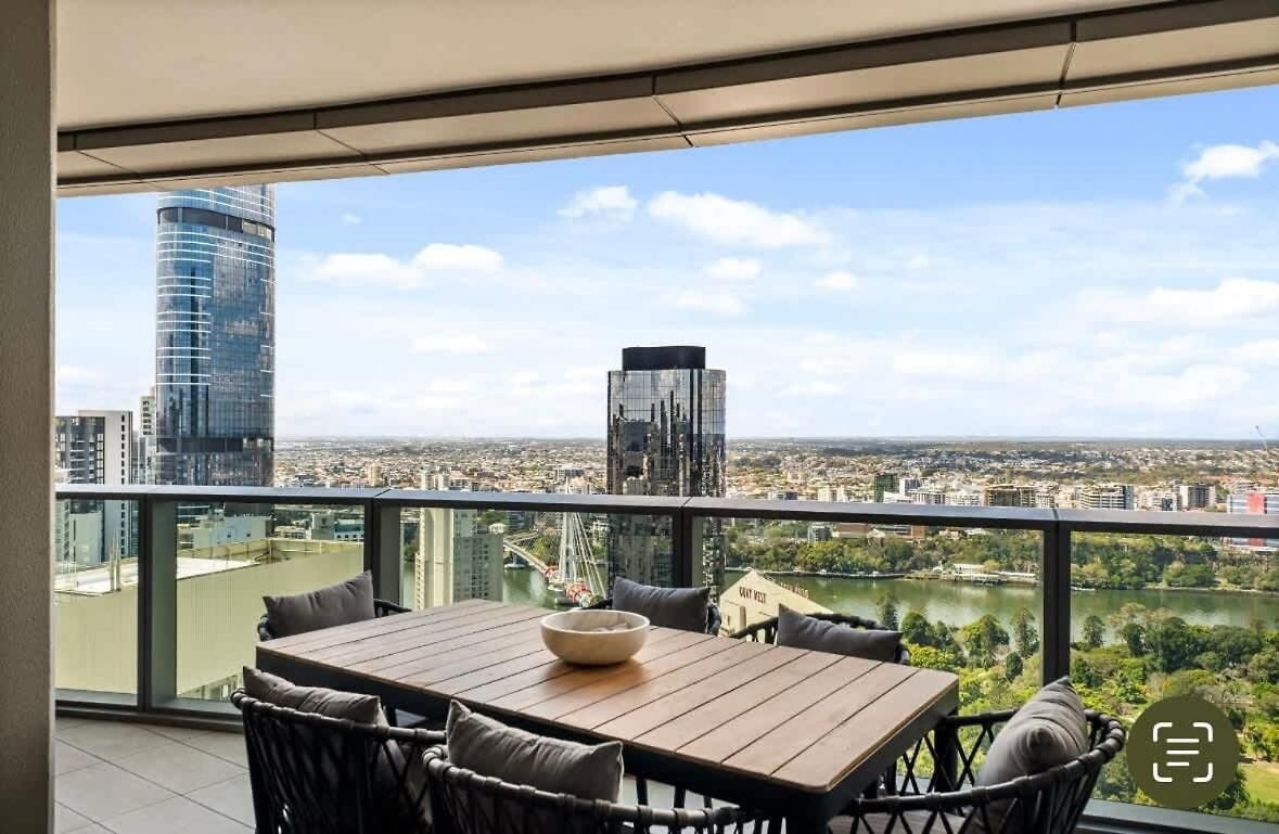 Lavish 3 Bedroom In Queens Wharf With Car Park Brisbane