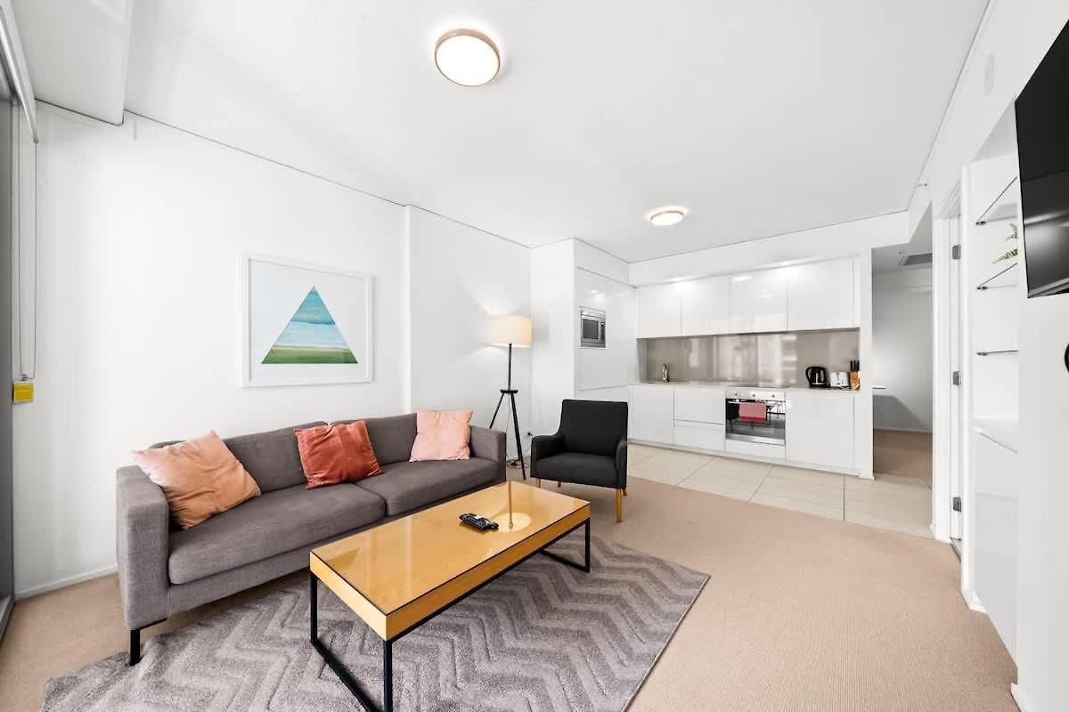 Belise - Executive 18th Floor In Bowen Hills