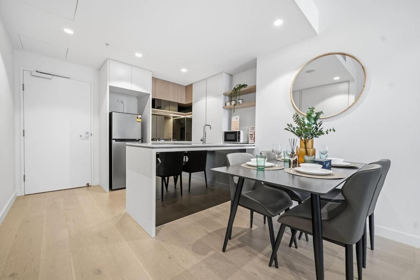 Iconic Queens Wharf 2br Prime Cbd Location