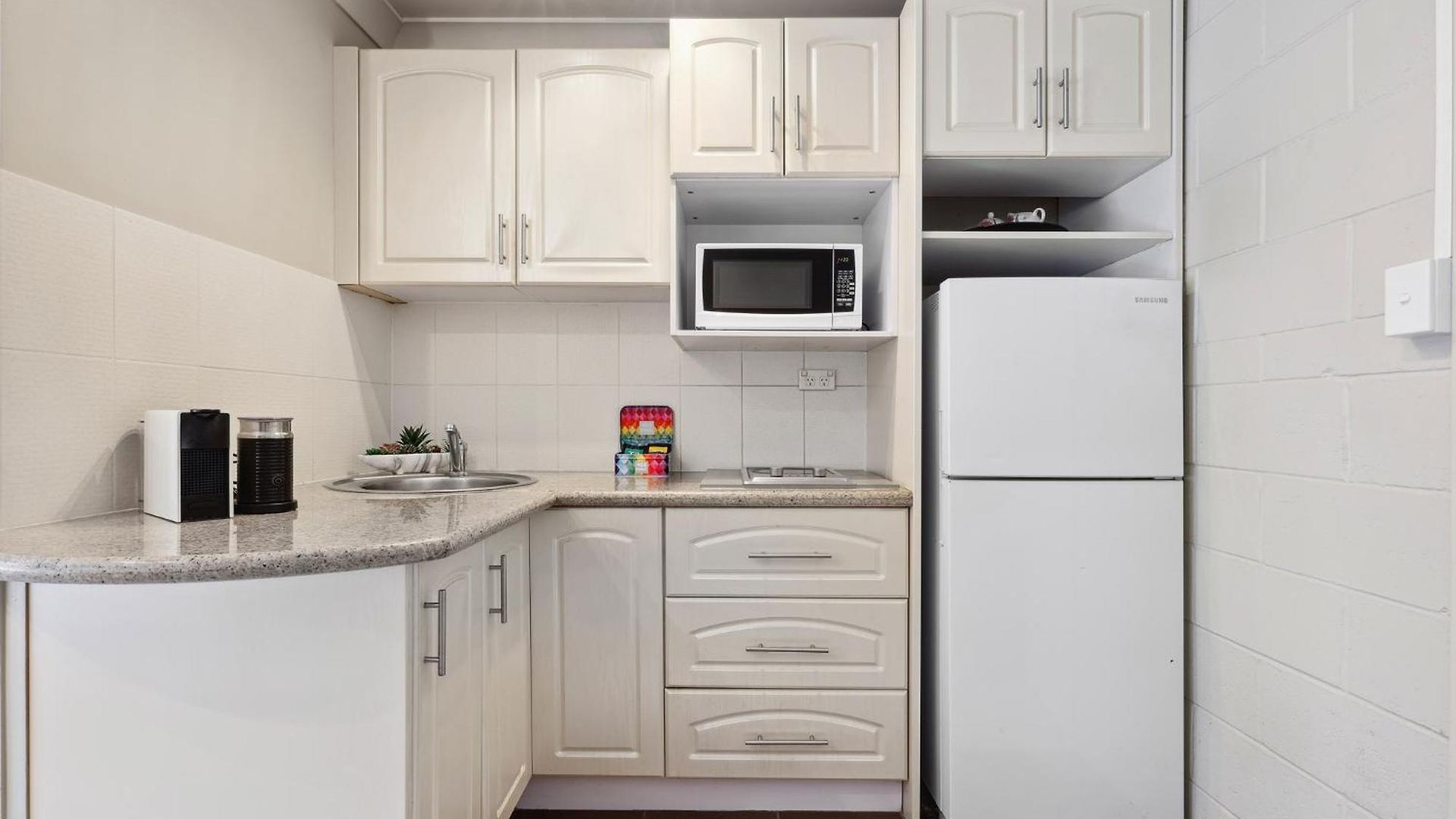 Apartment Comfy Near Gabba With Secure Parking Brisbane