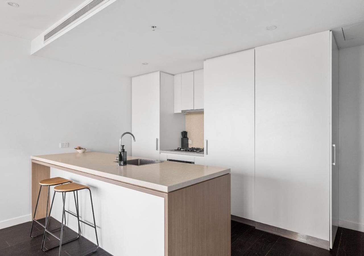 Lights Retreat - Fortitude Valley