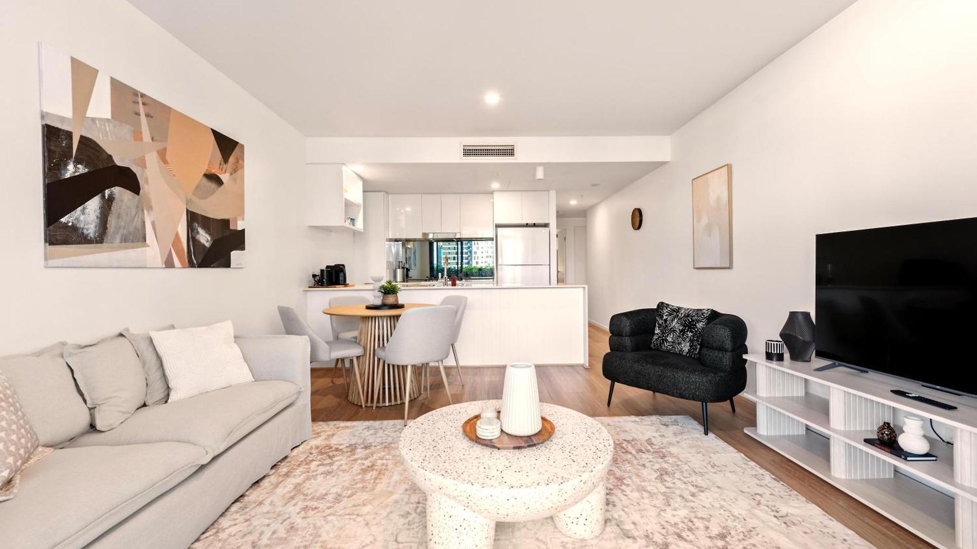 Apartment Ivy & Eve - 2br - Pool - Balcony - Parking