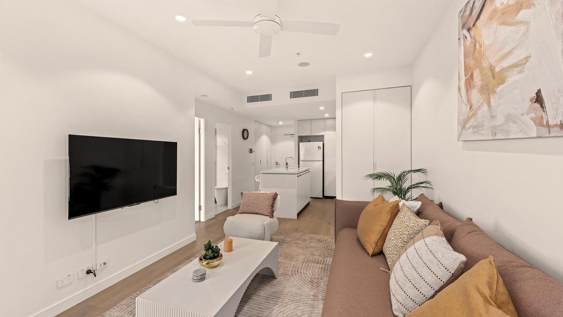 Queen's Wharf | South Bank & River Views | Pool Apartment Brisbane