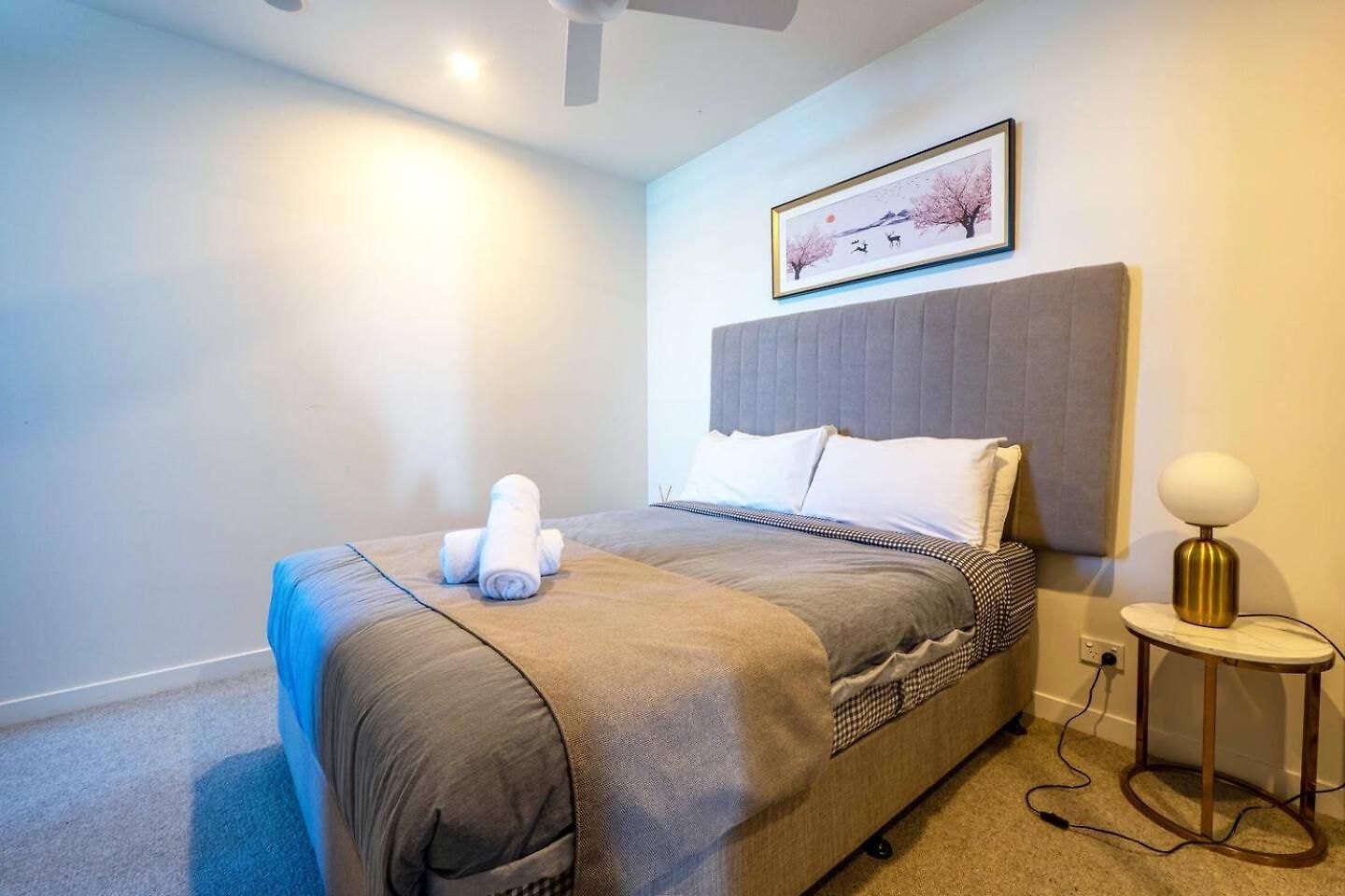 The Valley Edit | Designer Stay, Carpark + Pool - Apartment *