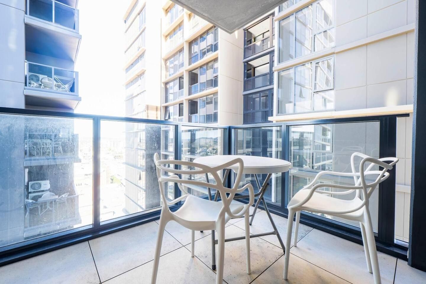 The Valley Edit | Designer Stay, Carpark + Pool - * Brisbane