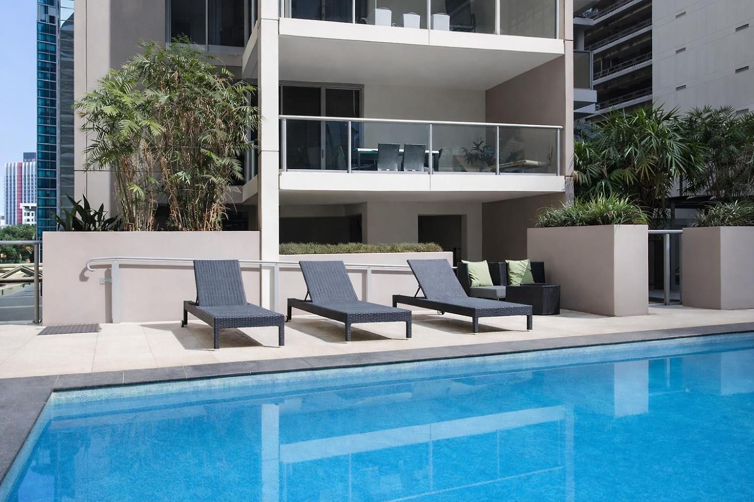 Charlotte Towers * Brisbane