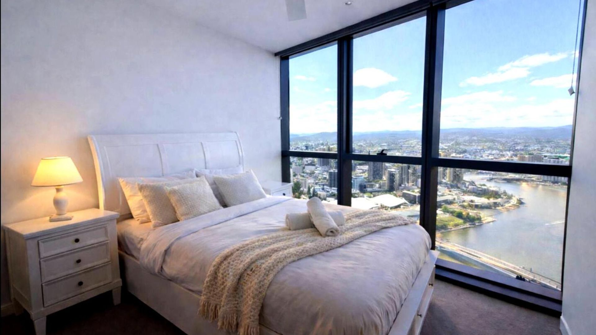 Apartment Crown's Jewel - Lv 53 Riverview Luxe On Qwr *