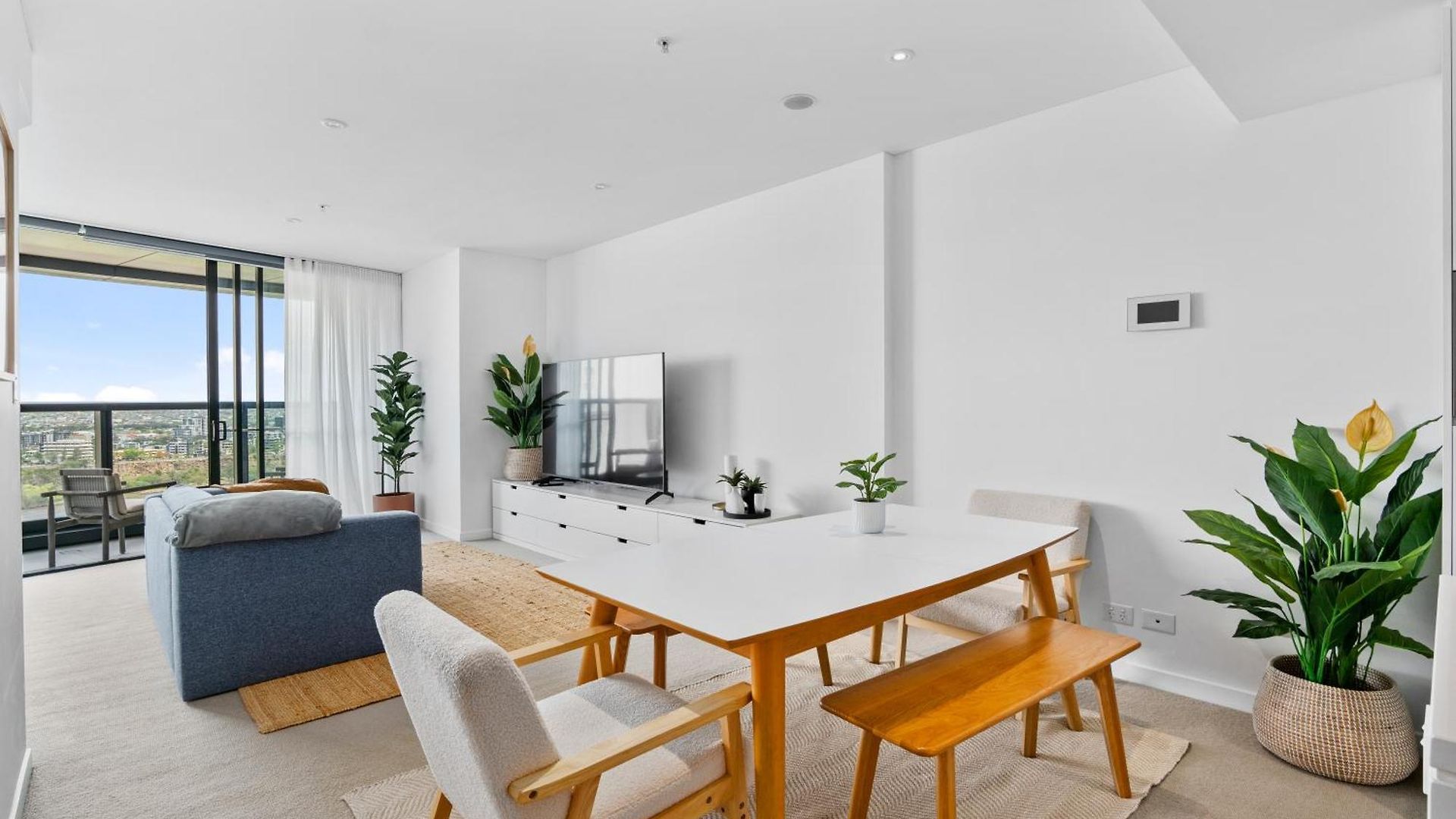 Premium Cbd Incredible River Views *