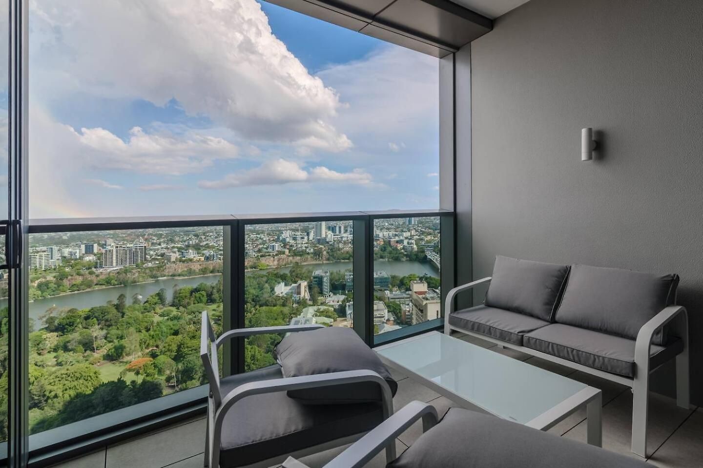 Queen's Wharf 1br With Views And Free Parking *