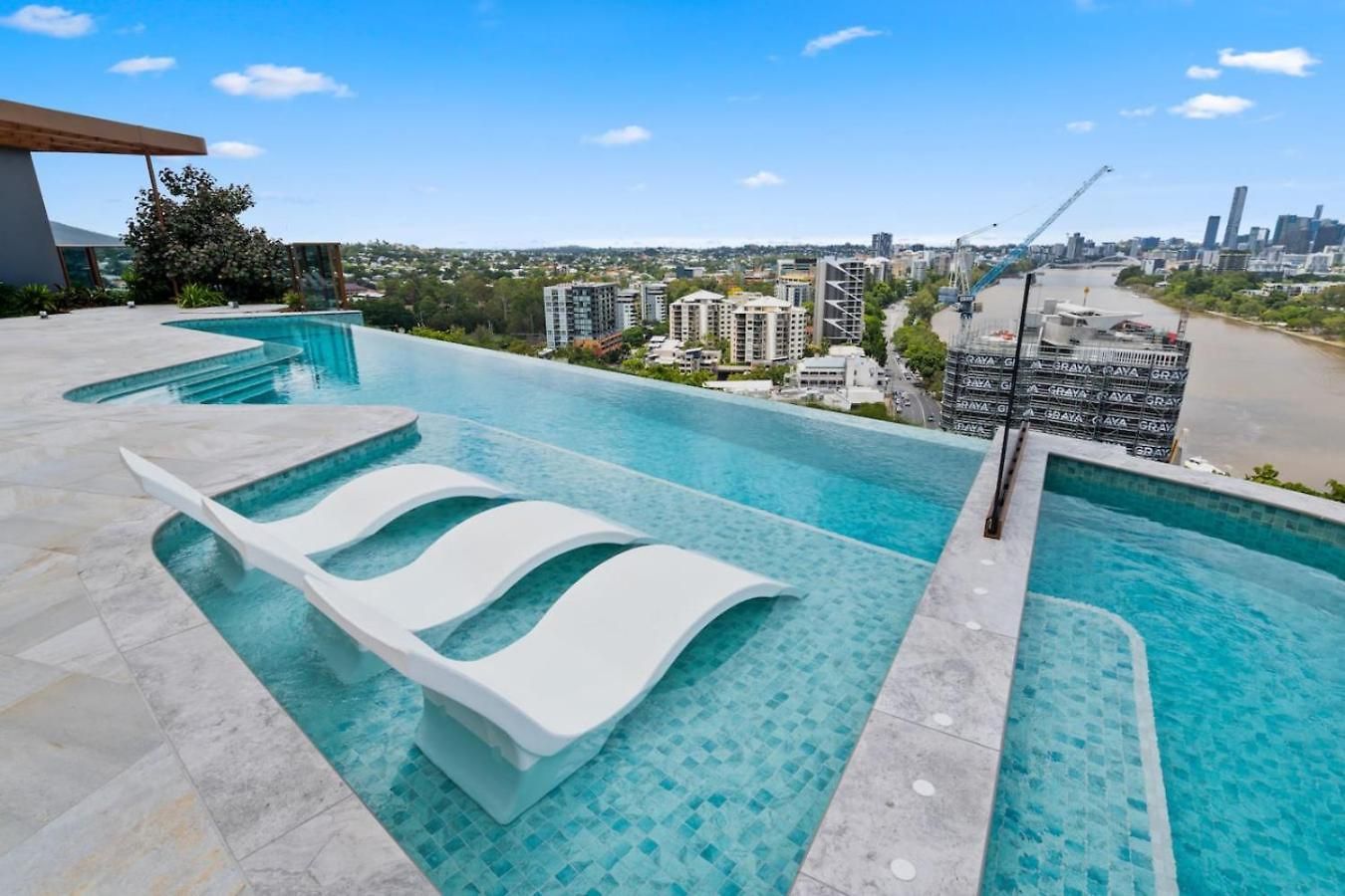 Apartment Modern 2br On Coronation Drive, Toowong
