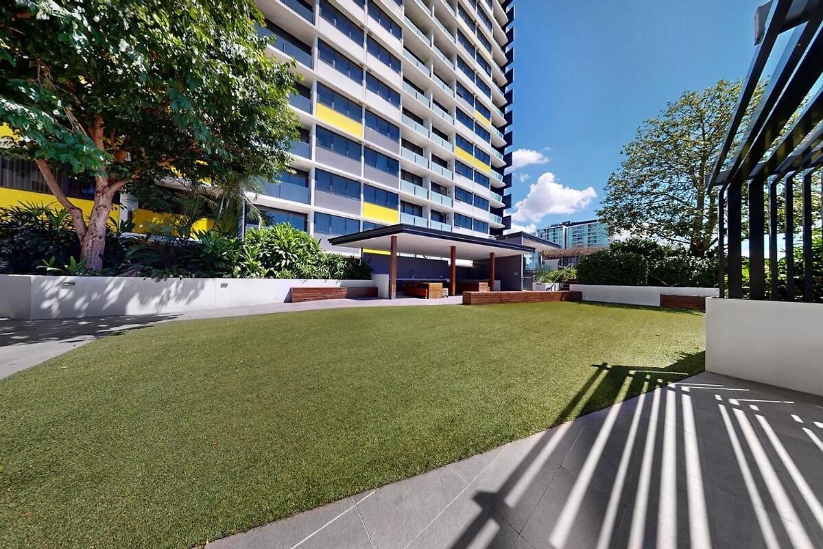 Hamilton Portside Luxe Level 5 Apartment