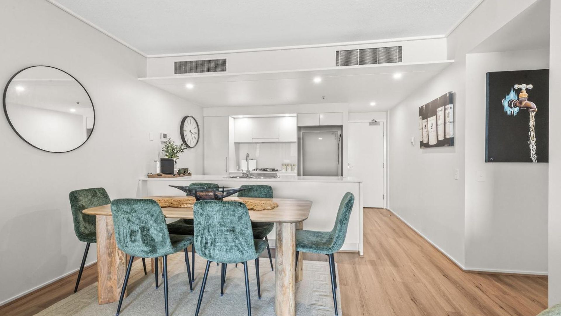 Apartment Quay West