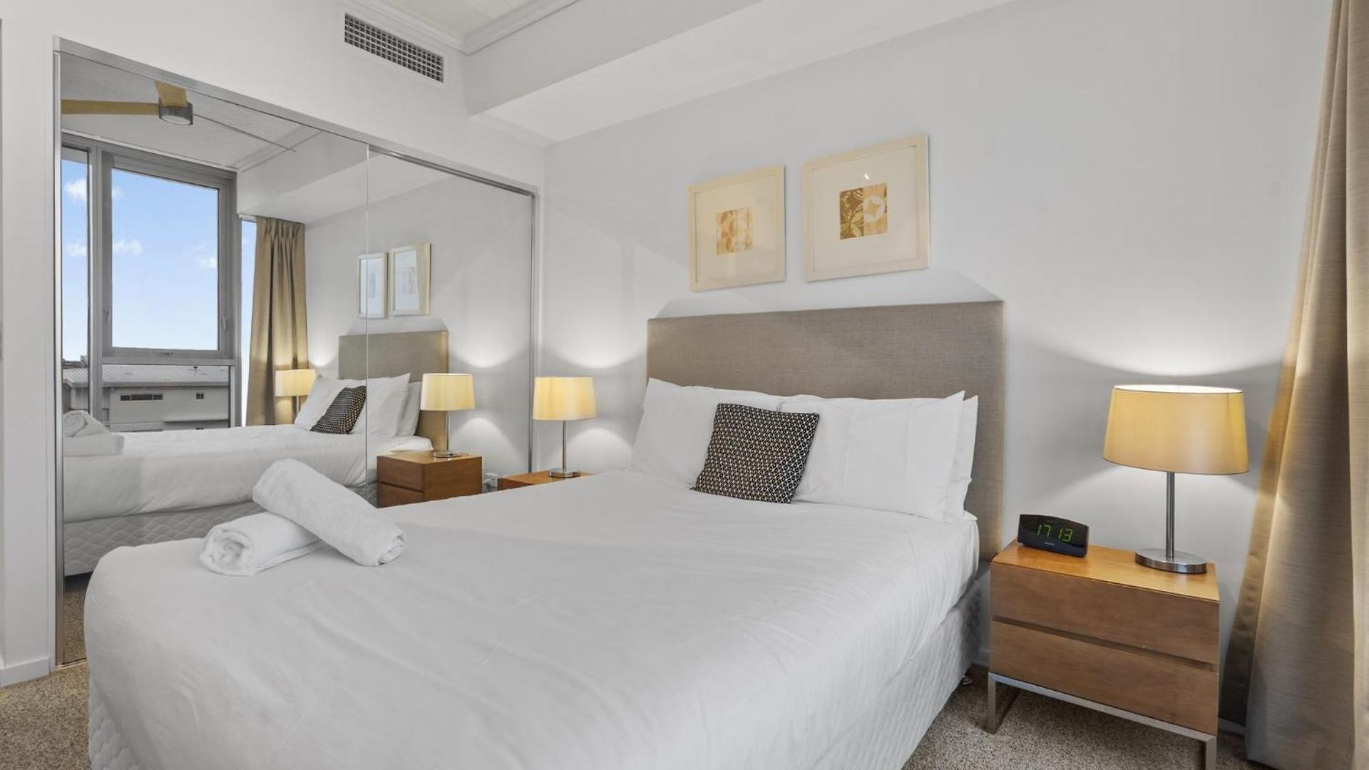 Hamilton Riverview With Balcony & Pool * Brisbane