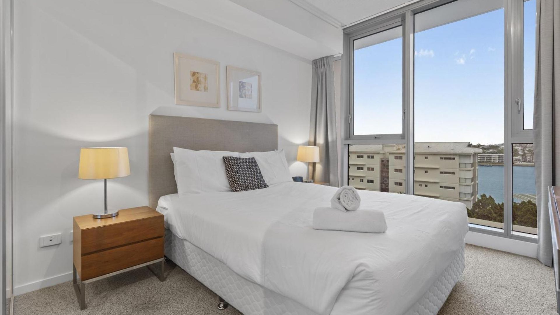 Hamilton Riverview With Balcony & Pool Apartment Brisbane