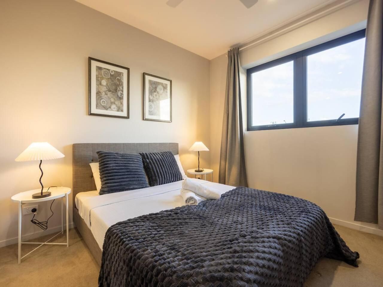 Xl Balcony Stylish 2br Parking Near Food And Shops Apartment Brisbane