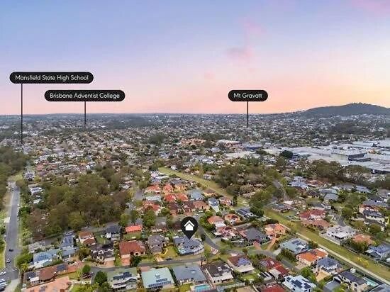 Apartment Full Ac 3br With Pool & 3 Parking Spot Brisbane