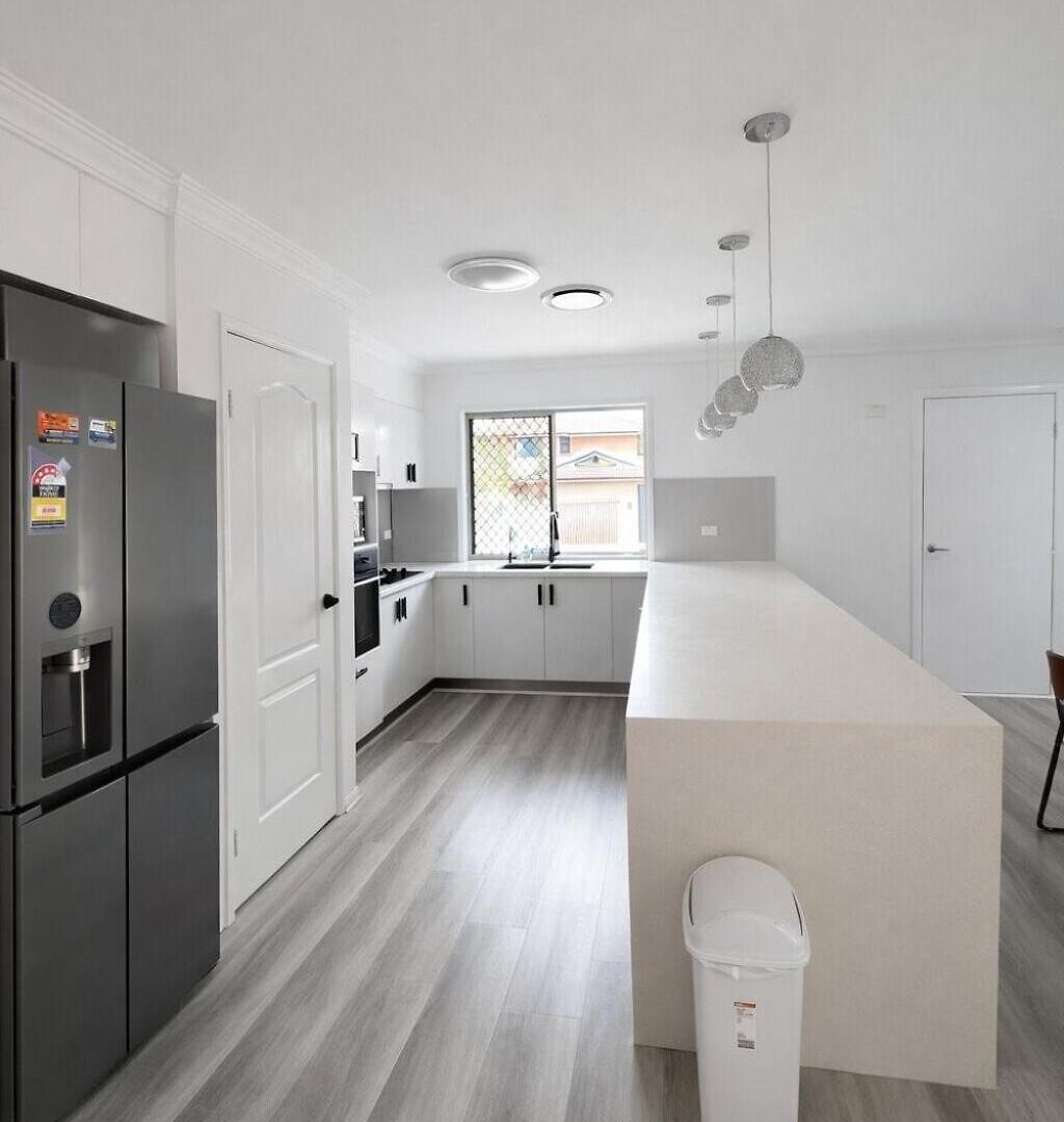 Full Ac 3br With Pool & 3 Parking Spot * Brisbane