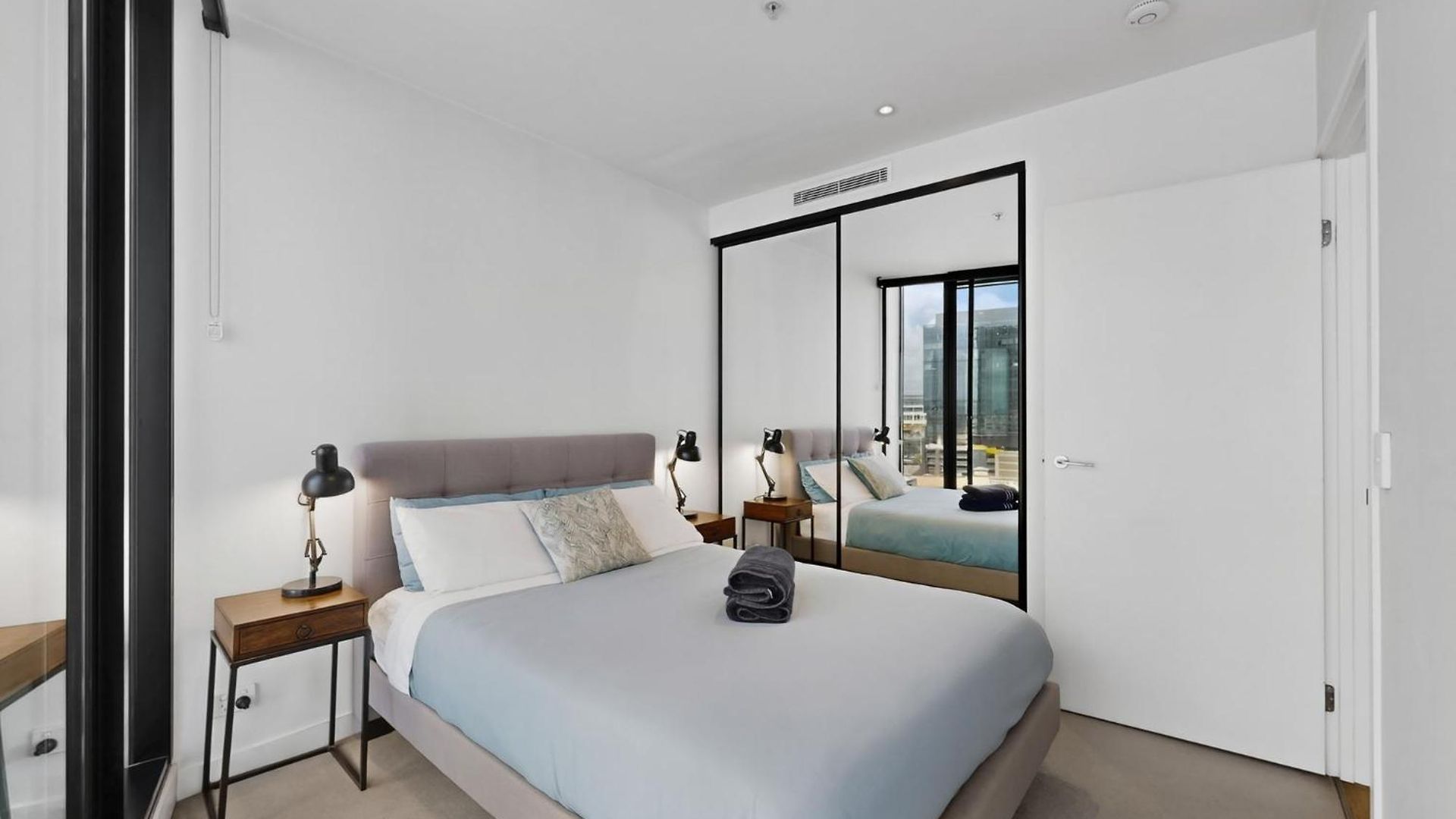 Alfred Street Retreat 2br Parking Pool & Gym Brisbane