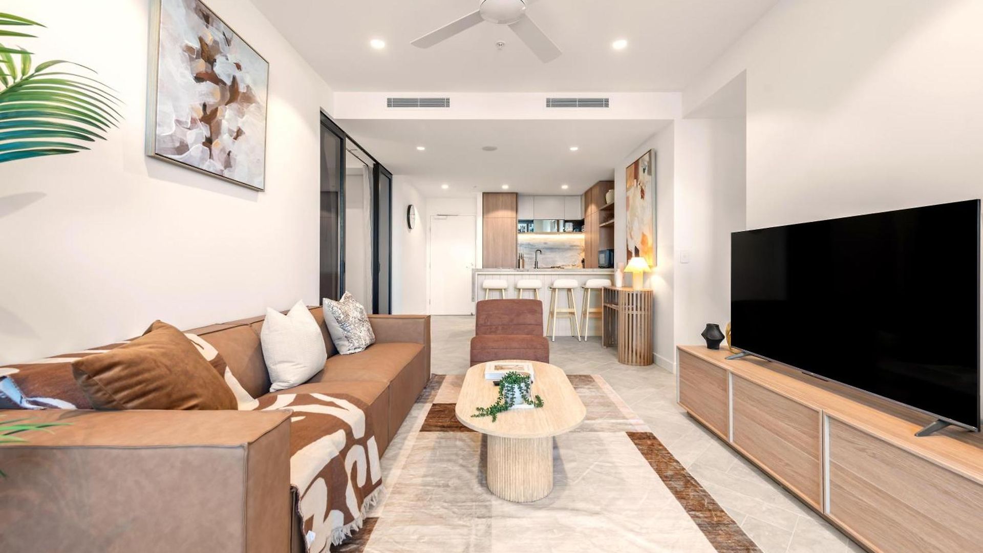 Queens Wharf | Lavish Gem, Majestic View, Parking!