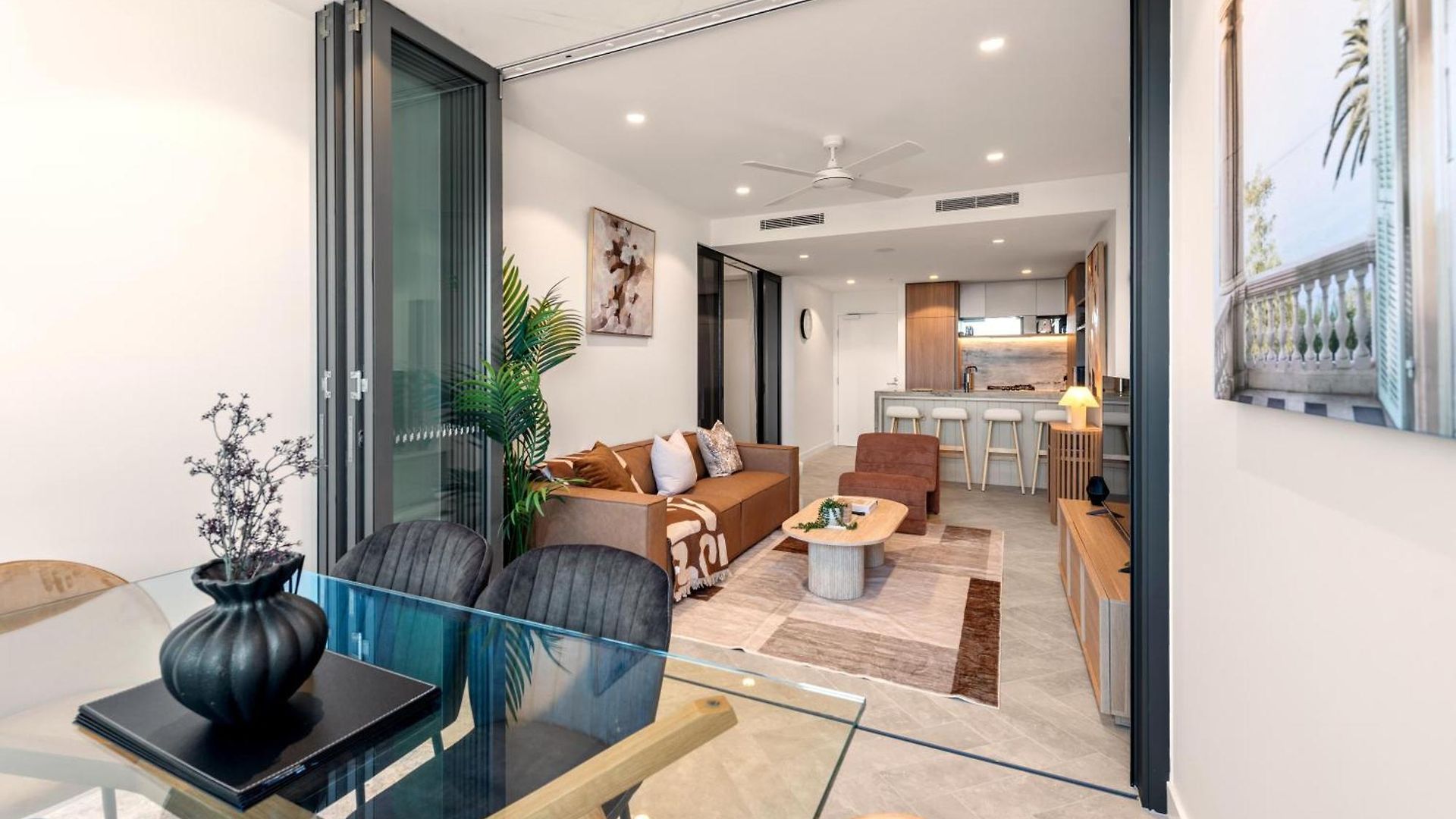 Queens Wharf | Lavish Gem, Majestic View, Parking! * Brisbane