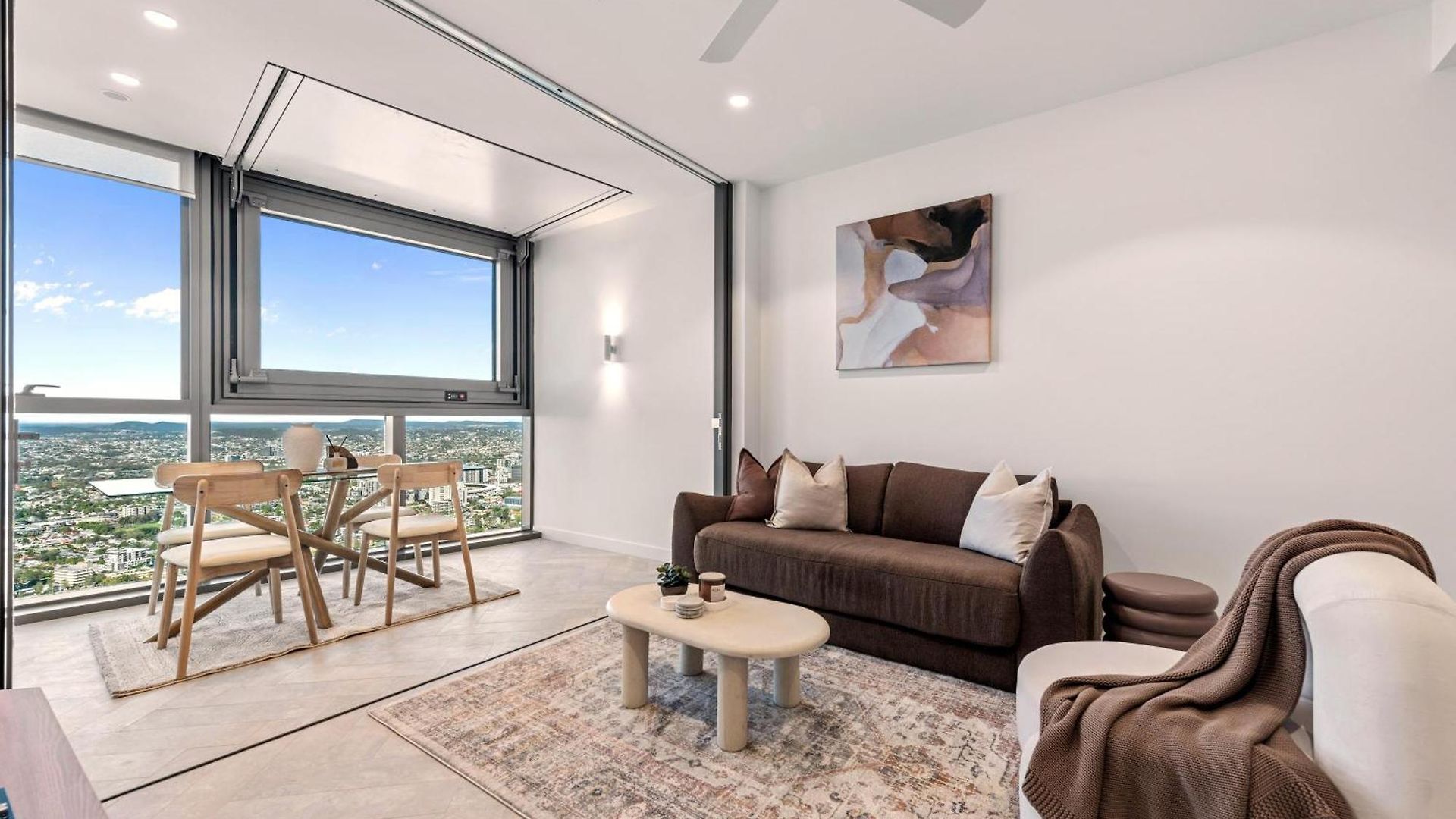 Apartment Queen's Wharf | Skyline Getaway | Pool + Views Brisbane