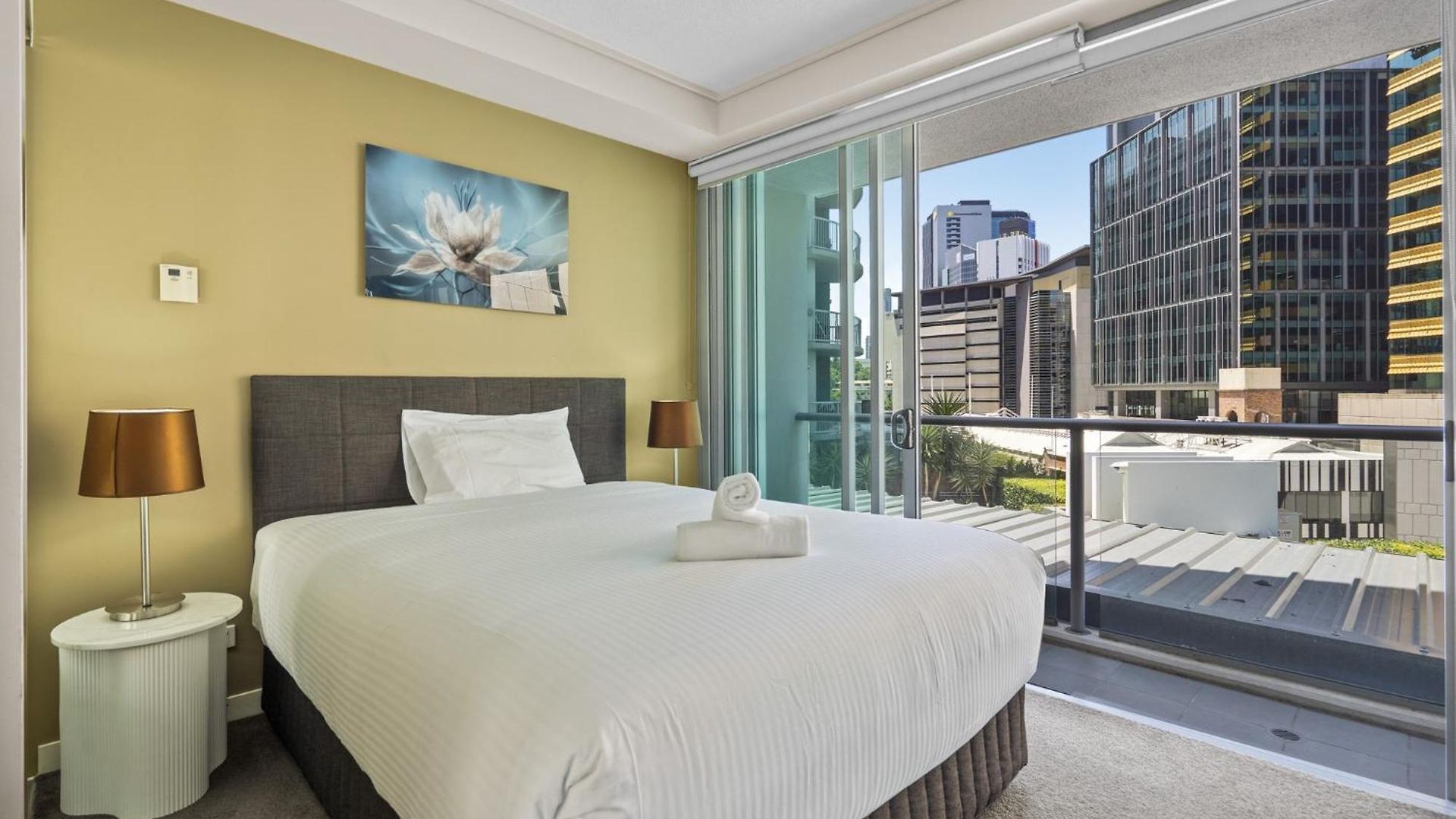Retreat With Private Balcony Brisbane