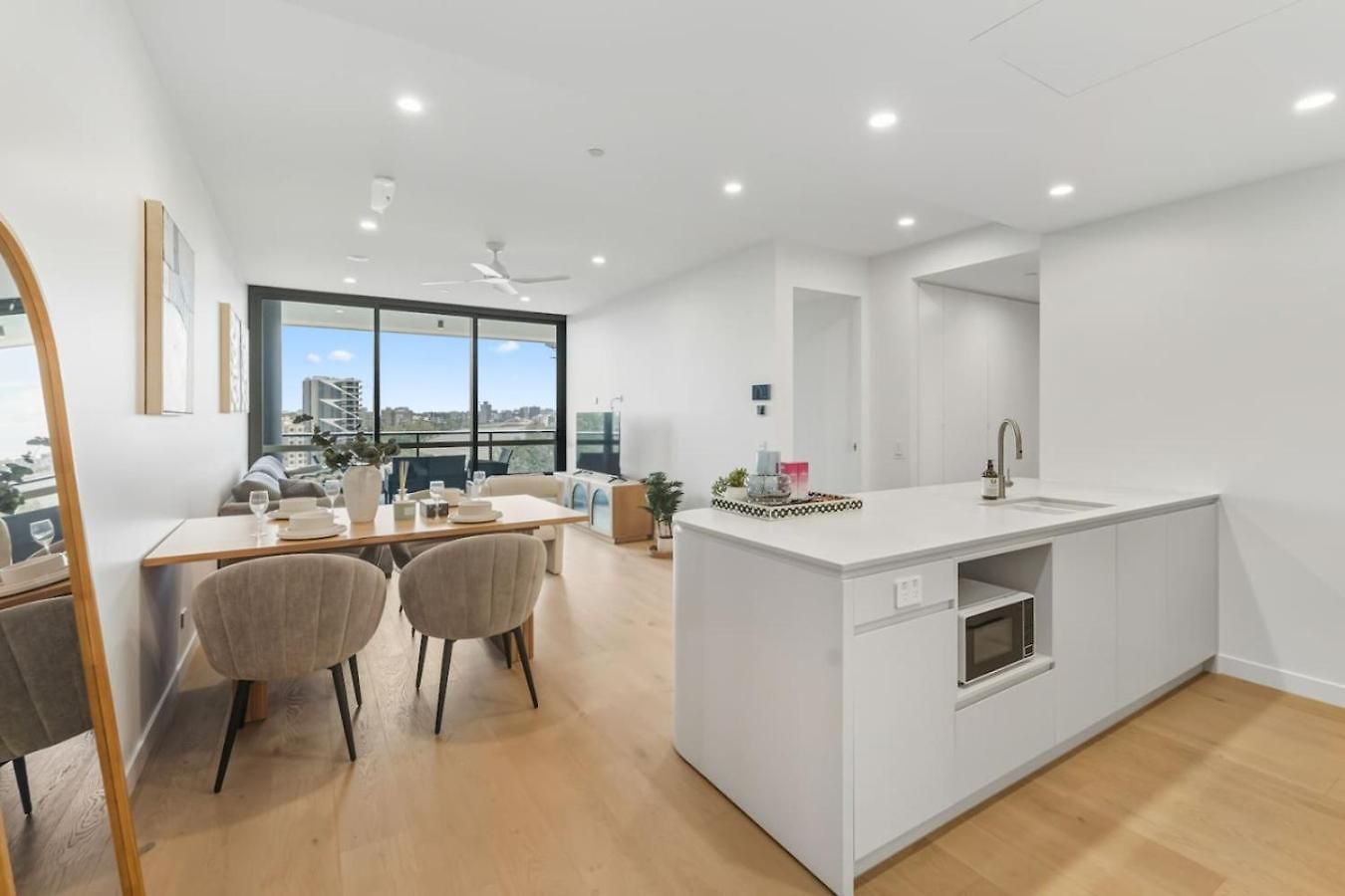 Modern 2br On Coronation Drive, Toowong Apartment Brisbane