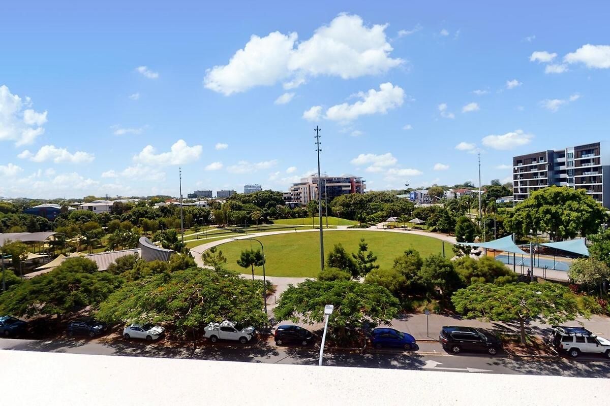 Hamilton Portside Luxe Level 5 Apartment *