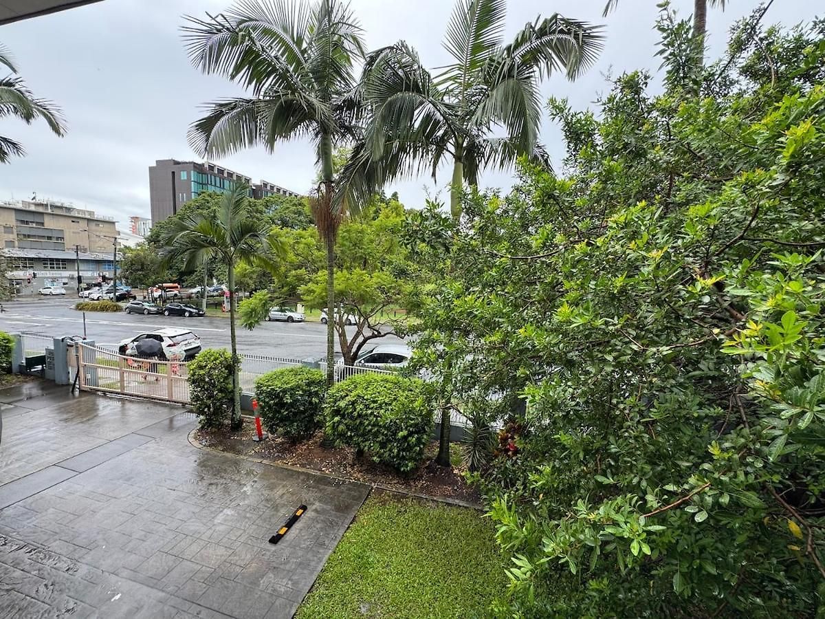 Russell Place Spacious 2br Balcony&garag *
