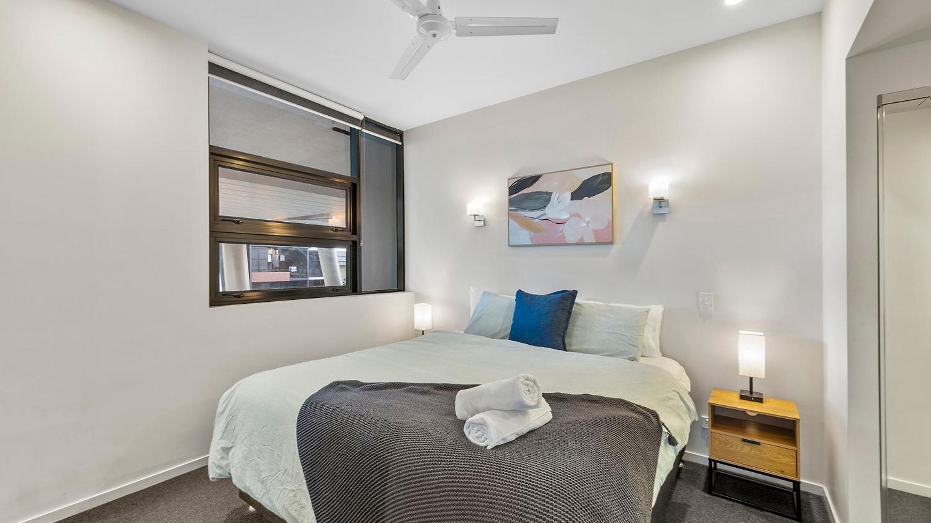 Spacious Luxury 2br Southbank With Parking Apartment