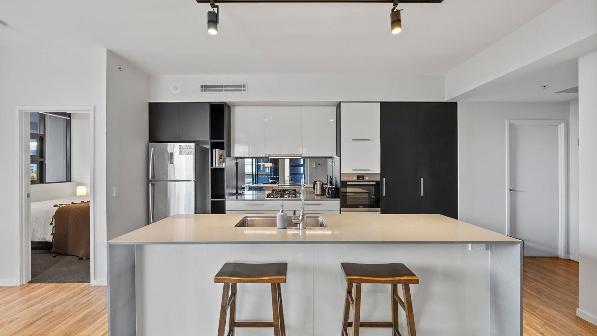 Spacious Luxury 2br Southbank With Parking Apartment *