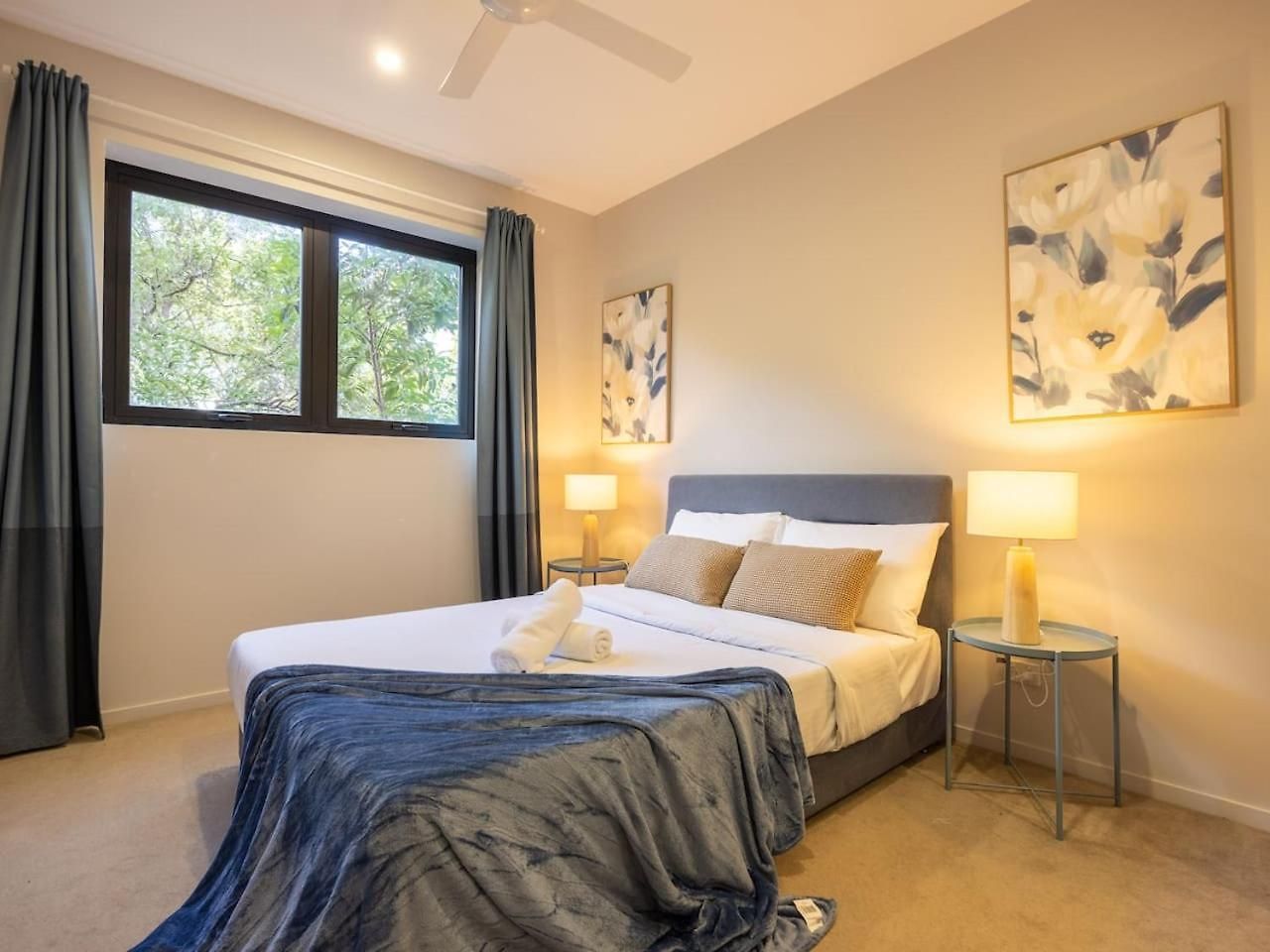 Modern 2br Ducted Ac Parking And Great Location Brisbane