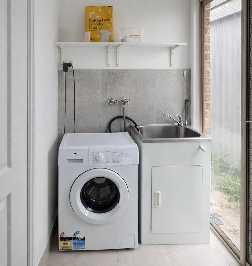 Full Ac 3br With Pool & 3 Parking Spot