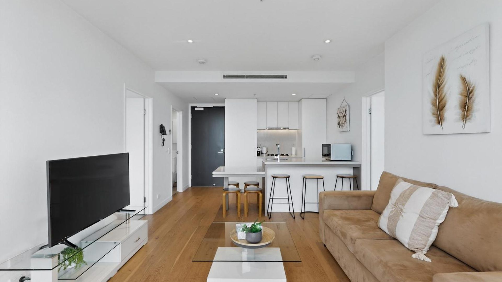 Alfred Street Retreat 2br Parking Pool & Gym *