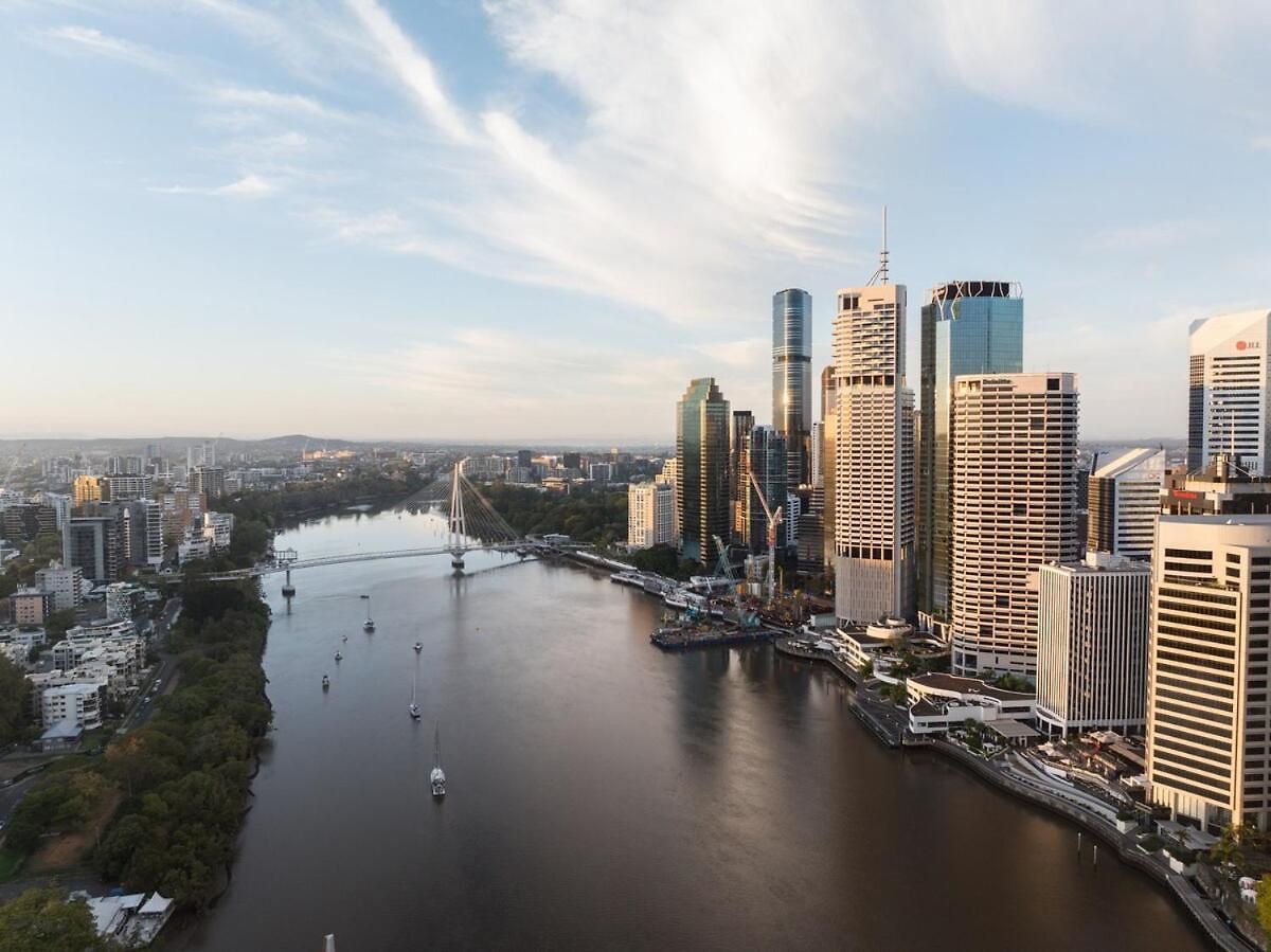 Apartment Stylish Skytower Cbd Getaway - Skyline Pool, Gym, Fast Wi-fi, River Walk, Botanical Gardens Brisbane