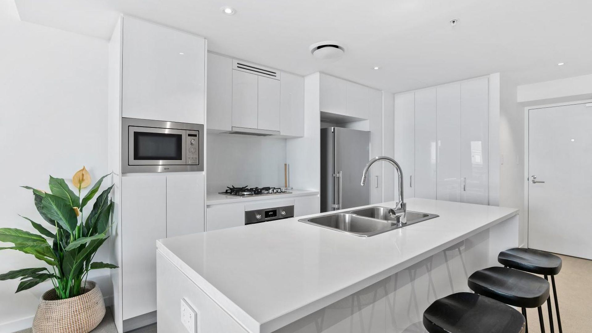 Premium Cbd Incredible River Views *