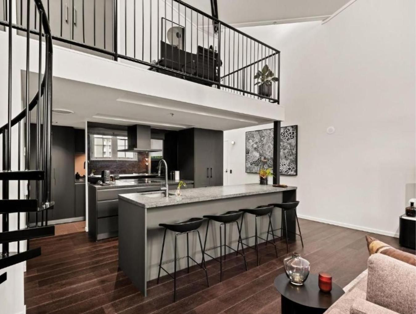 Luxury Woolstore Teneriffe Apartment