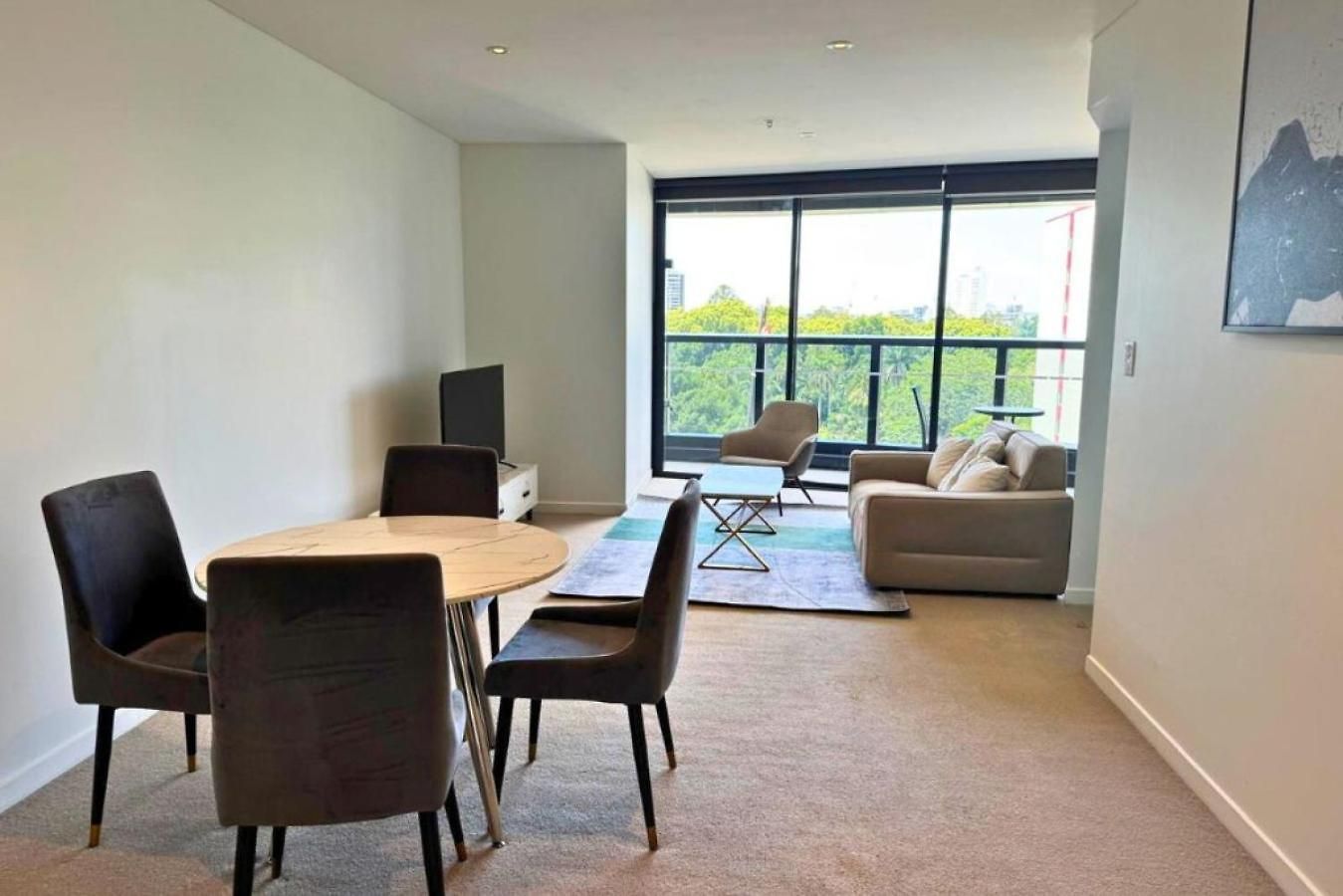Apartment Spacious 2 Bedroom In The Heart Of Cbd