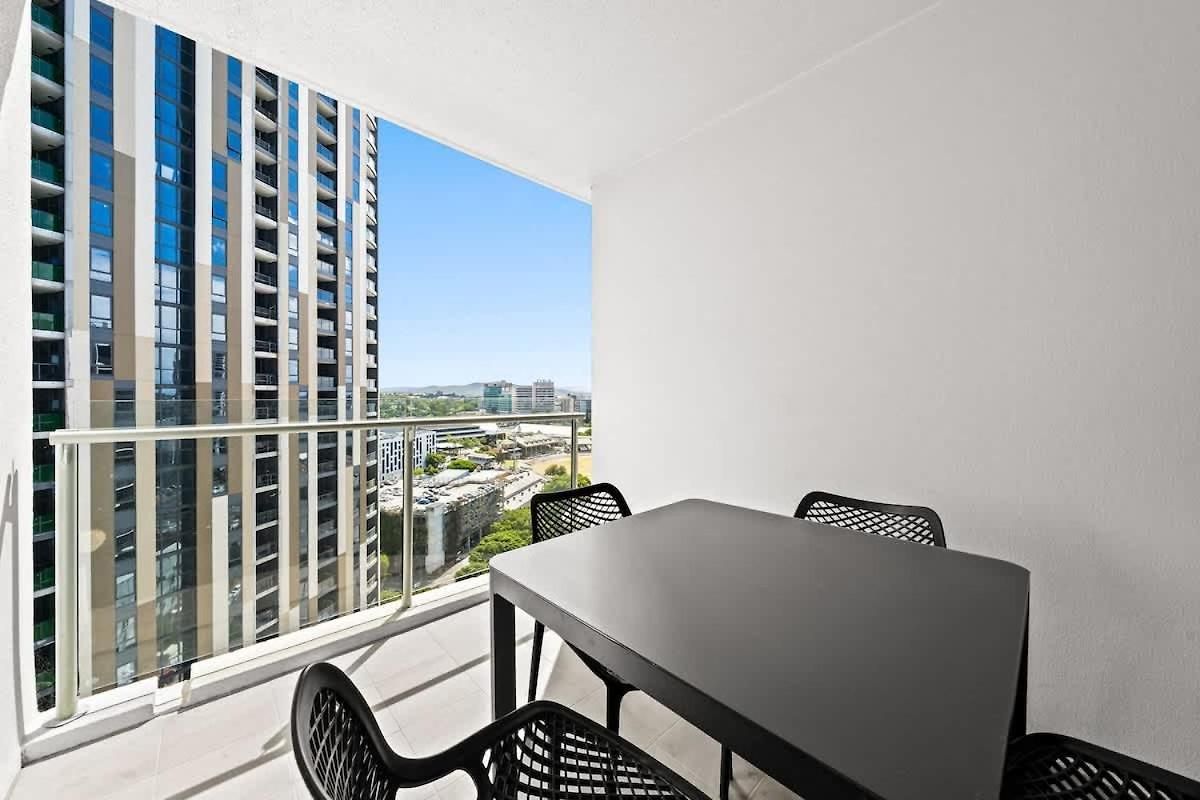 Belise - Executive 18th Floor In Bowen Hills Apartment *