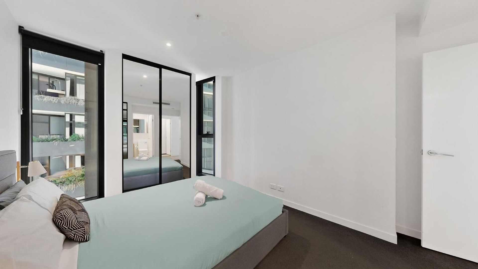 Apartment Corner 2 Bed With Views Level 11 - Fortitude Valley *