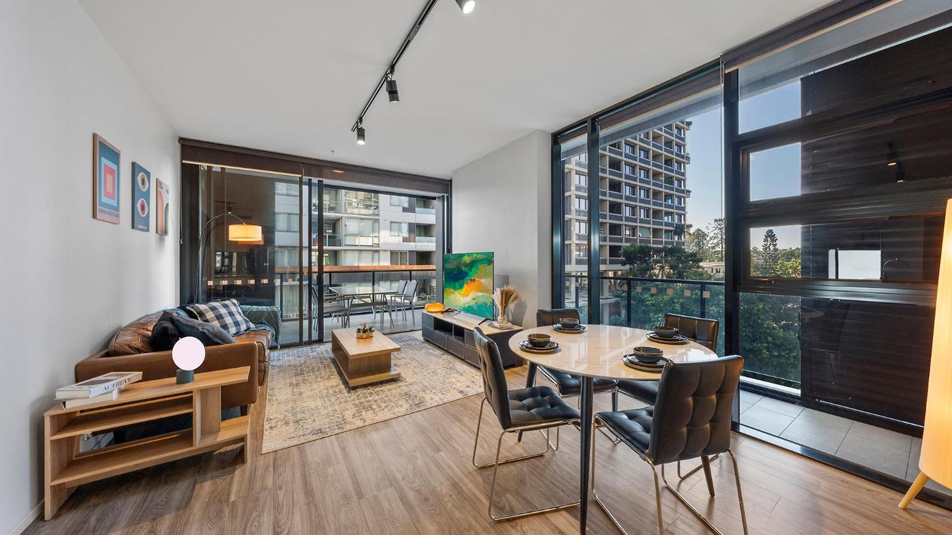 Spacious Luxury 2br Southbank With Parking Apartment Brisbane