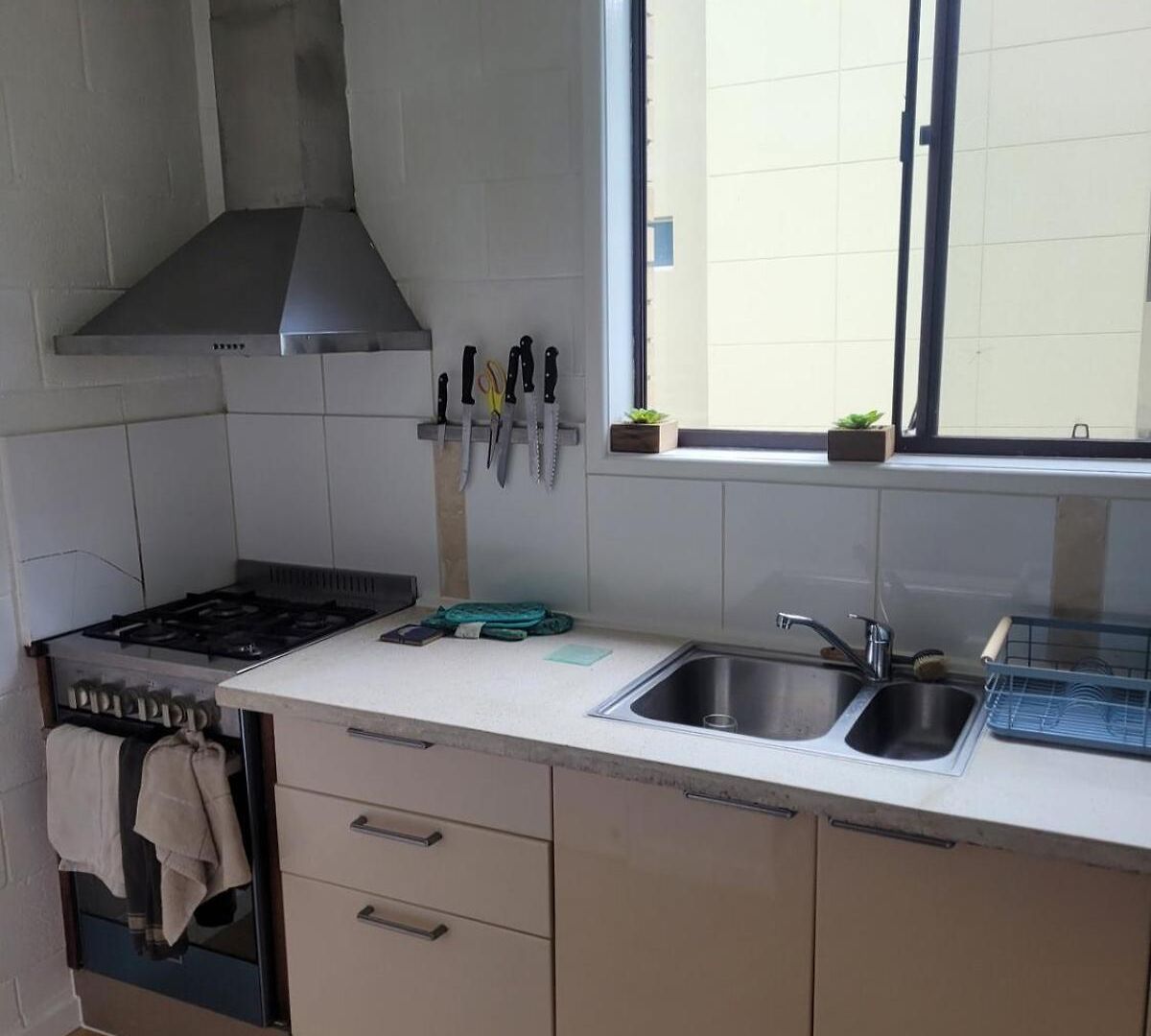 Breezy Entire 2 Bedroom Unit Floor Next To Uq Apartment Brisbane