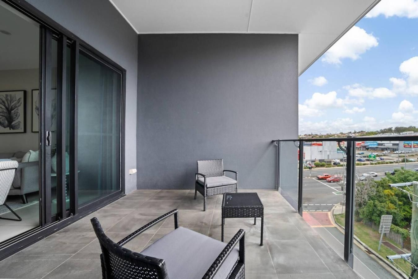 2br Near Sunnybank Plaza And Market Square