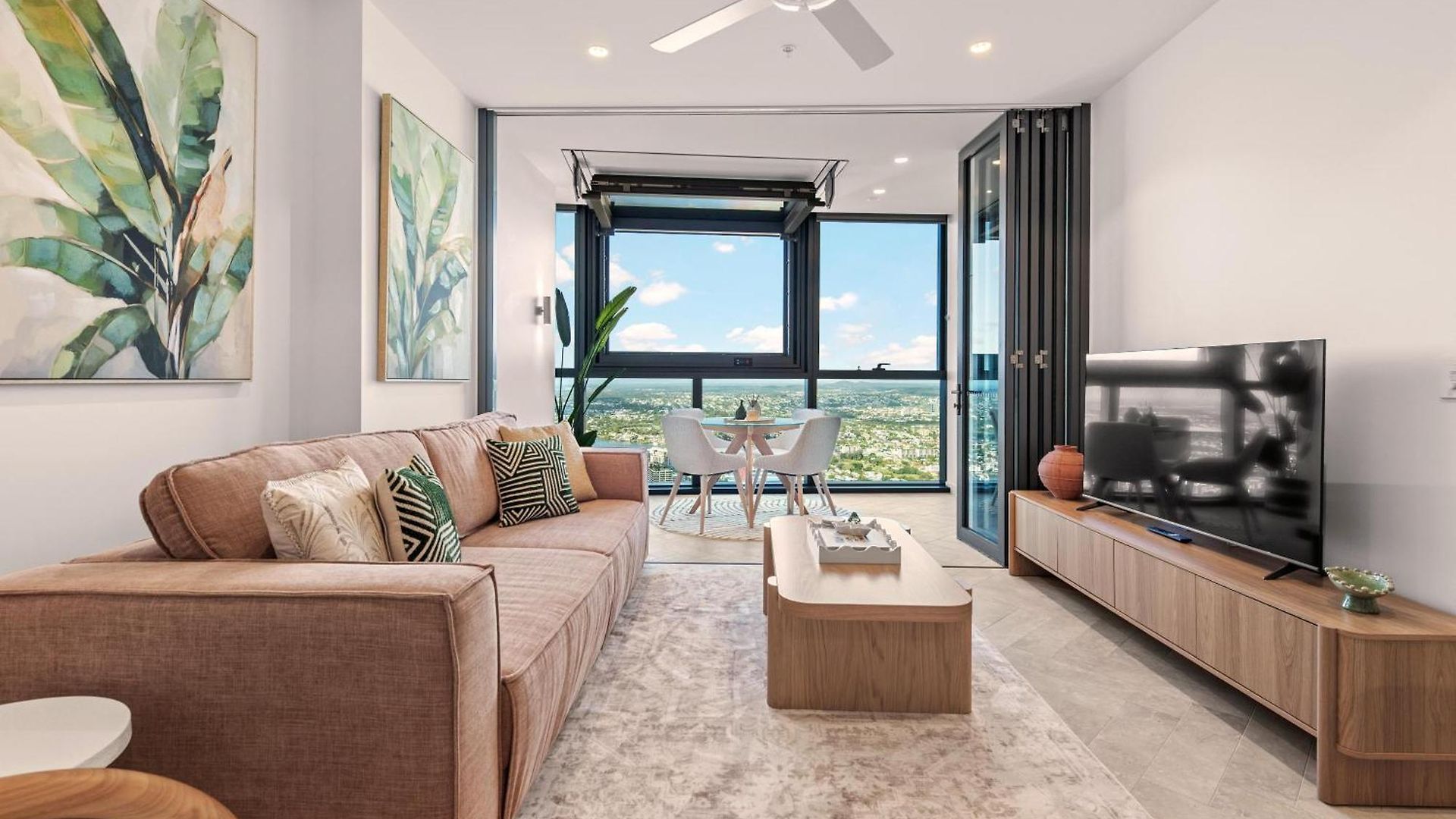 Apartment Queen's Wharf 1br With View, Pool And Free Parking