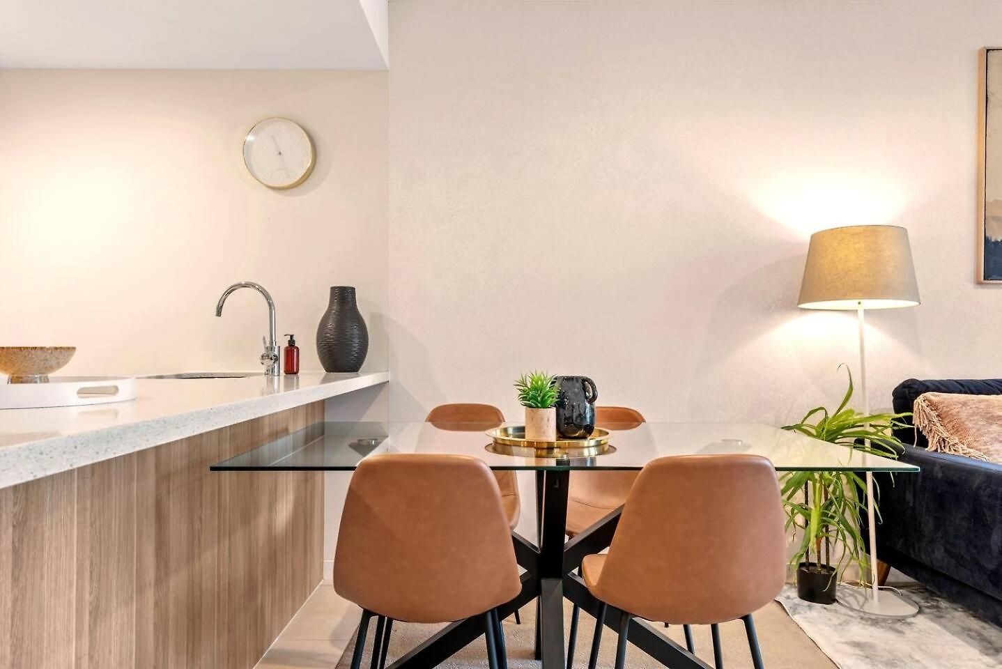 Apartment St Modern 1br Pool Parking