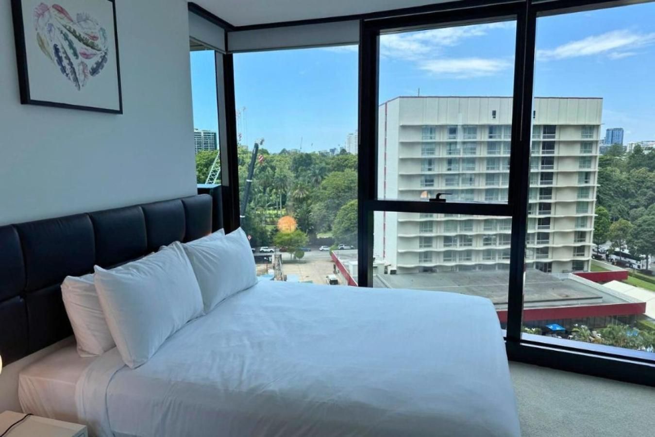 Spacious 2 Bedroom In The Heart Of Cbd