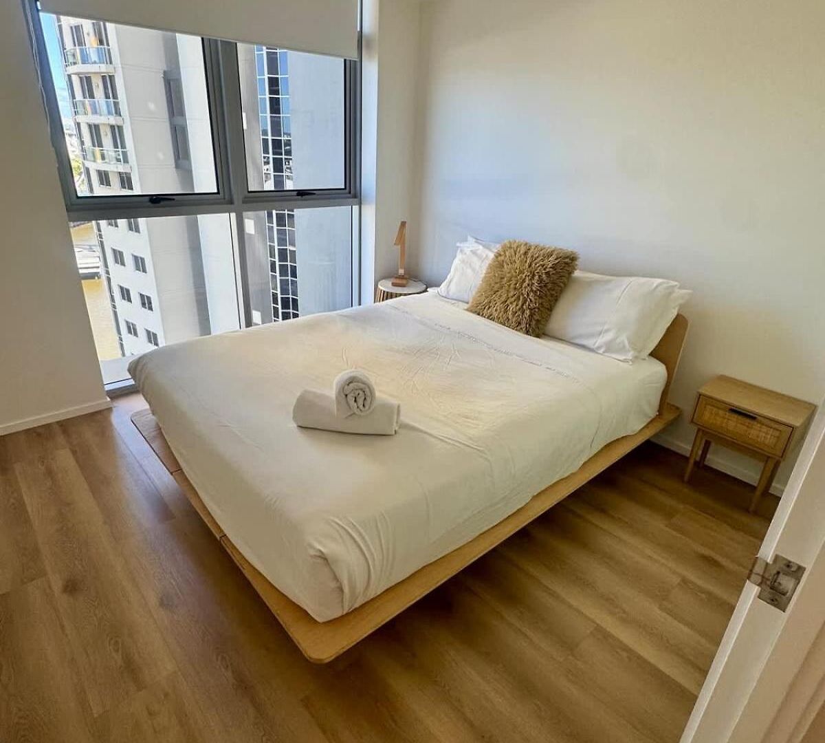Skyline Escape - 3 Bedroom With River Views Apartment Brisbane