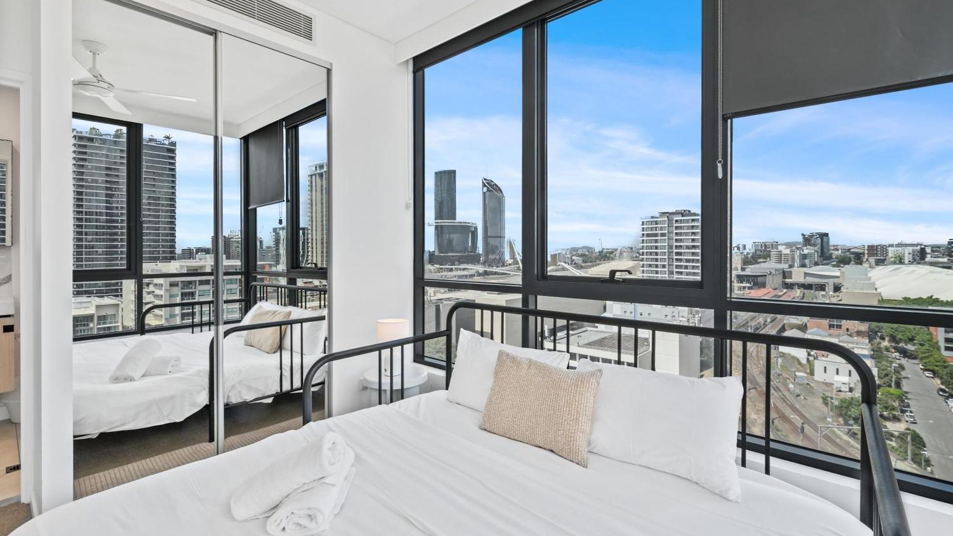 Apartment The Cityscape Pad With 2br, 3-bed & Free Parking *