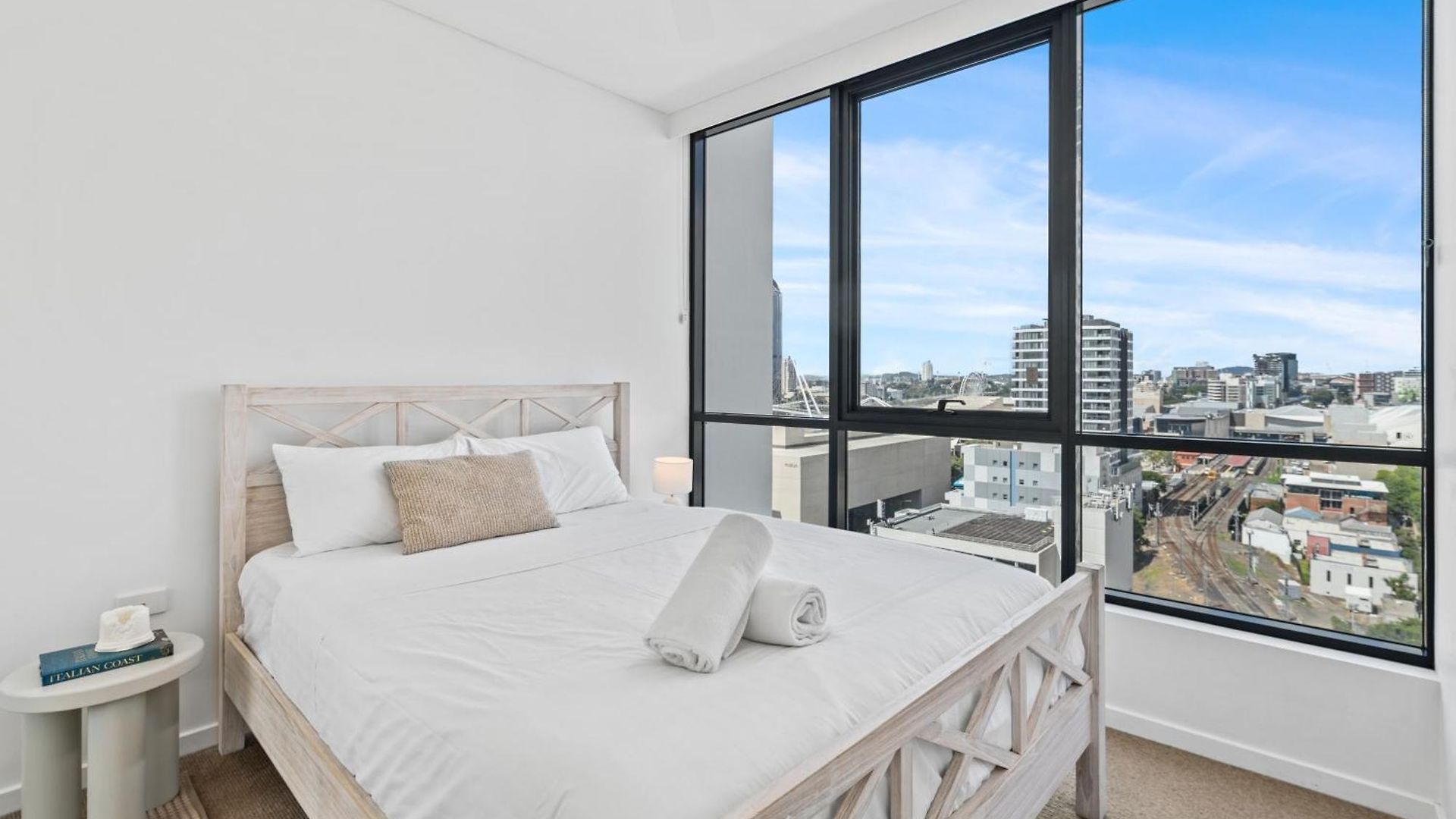 The Cityscape Pad With 2br, 3-bed & Free Parking Apartment *