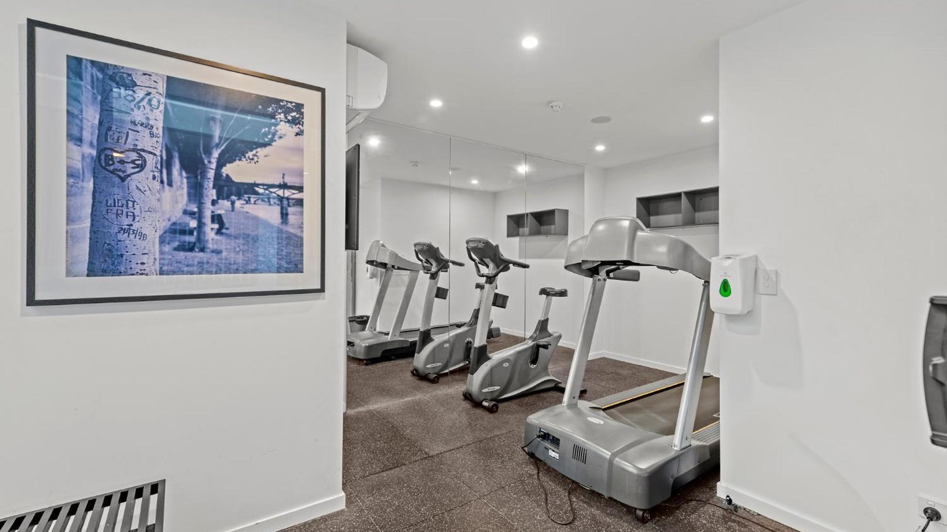 Merivale Artisan Apartment *